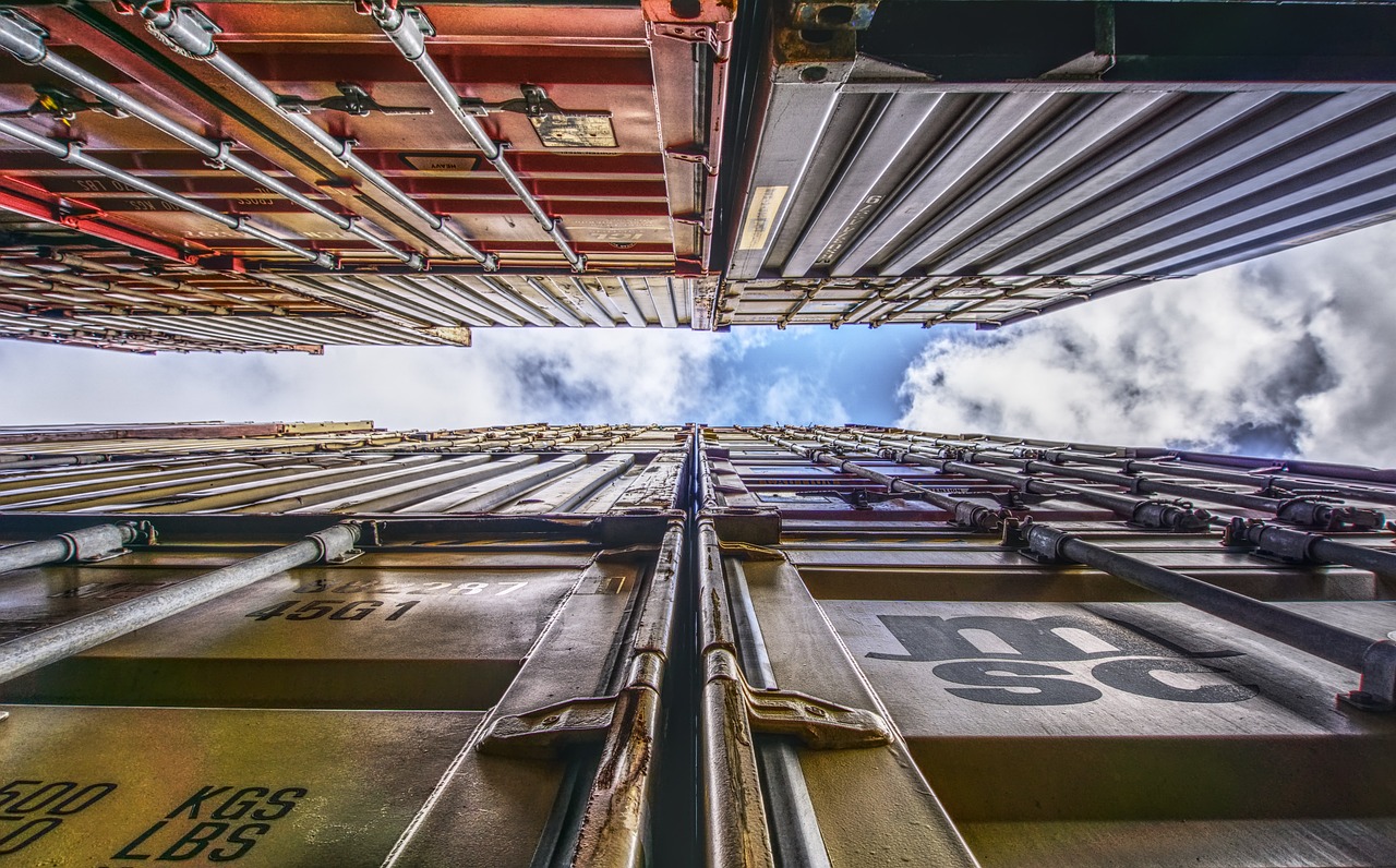 Container Box reaproveita contêineres para desenvolver projetos sustentáveis