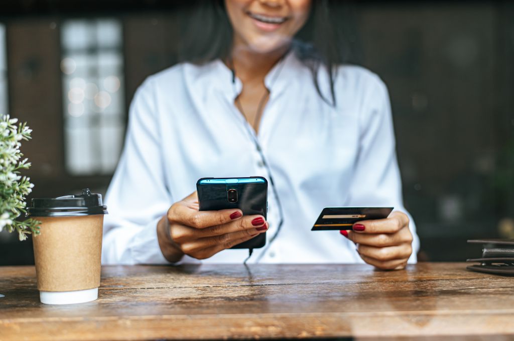Serviços financeiros móveis crescem globalmente, diz estudo da Ericsson