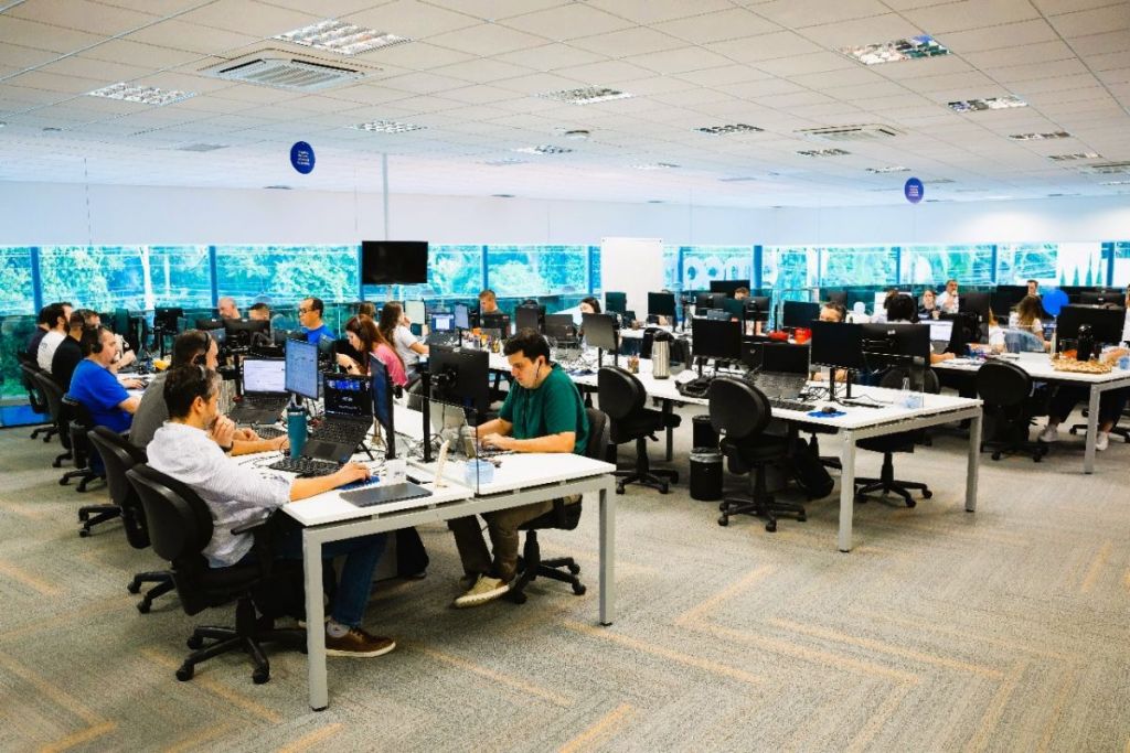 Equipamentos usados ganham força nas empresas e geram economia de até 60%