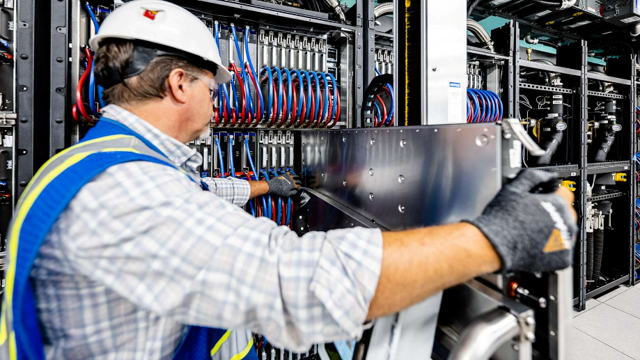 HPE amplia soluções e apresenta dois sistemas de IA para provedores de serviços e grandes empresas