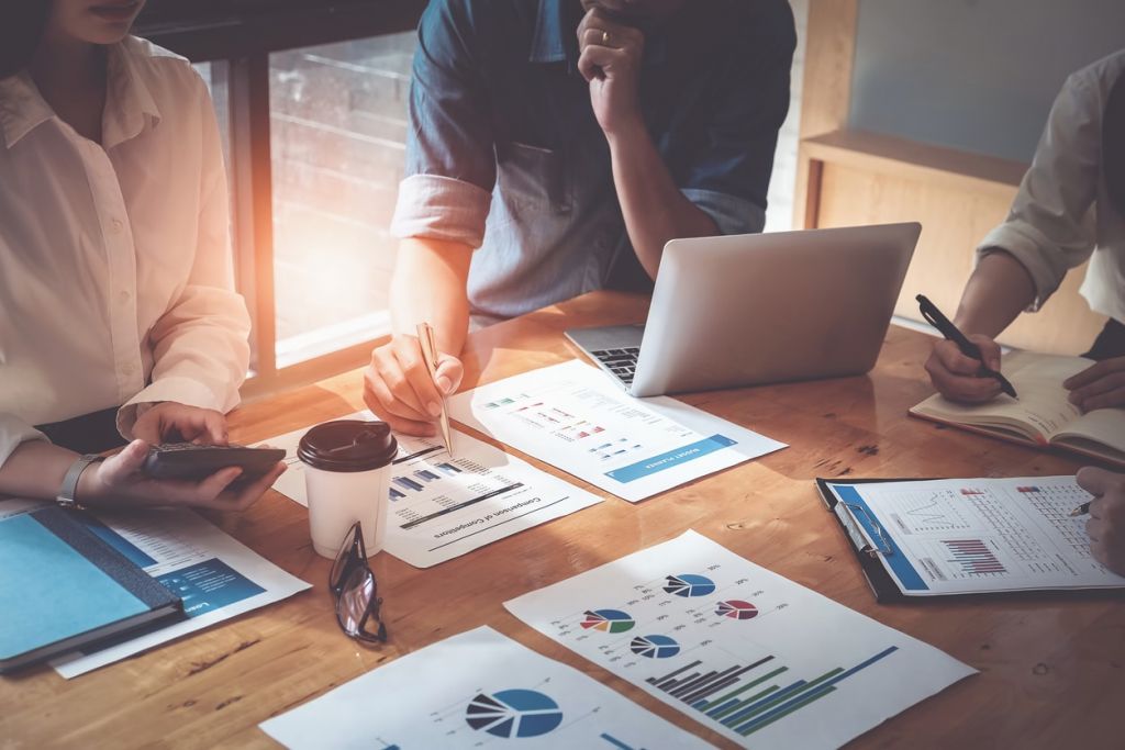 Concentrix indica que IA Gen redefine estratégias de varejo e e-commerce