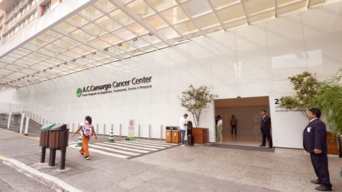 A.C. Camargo melhora a segurança e o atendimento com soluções da Axis