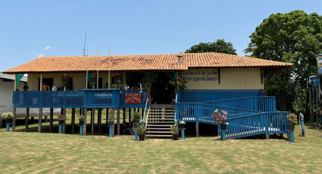 Escolas do Pará recebem Internet de alta velocidade via satélite